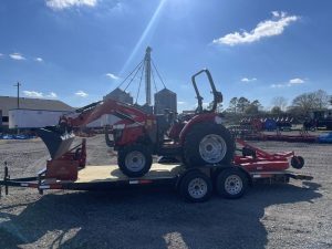 Massey Ferguson 1840M Tractor - Loader - Package Deal - Power Shuttle - Limited Availability