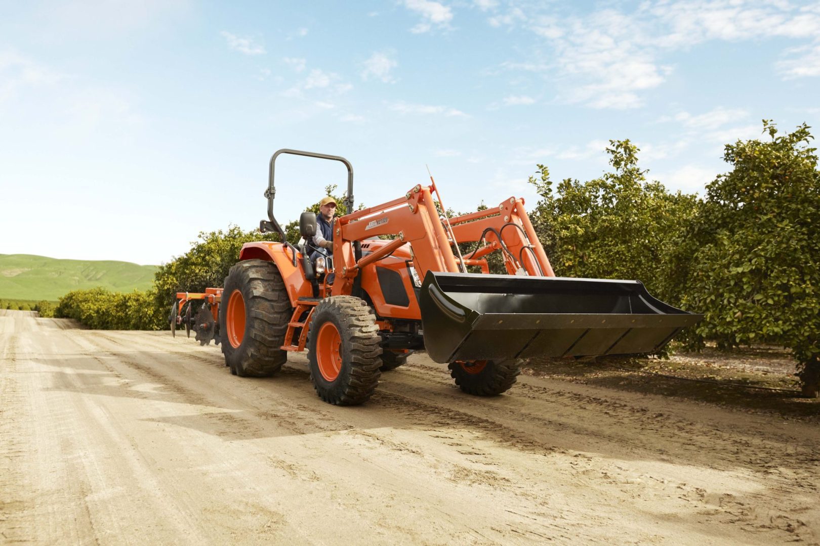 Kioti RX Series RX6640 Power Shuttle (ROPS) Utility Tractor with Loader - RX6620PB