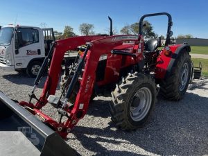 Massey Ferguson 4707 Platform Tractor - Loader - Dyna-2